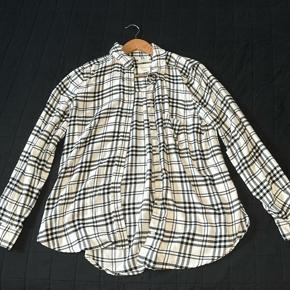 American Eagle Boyfriend fit Flannel Size Medium